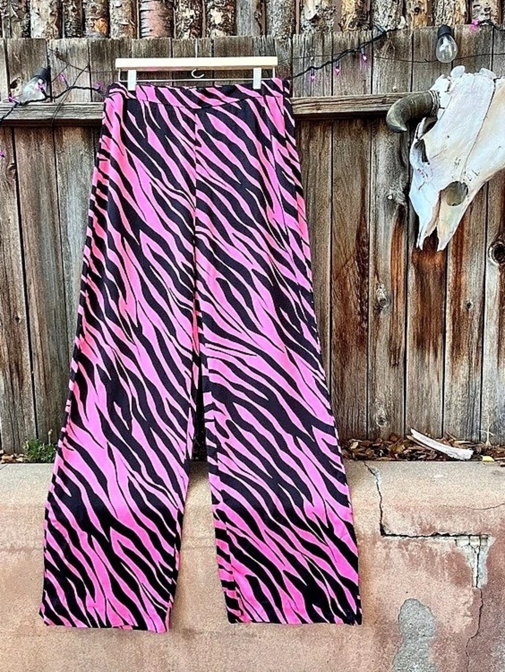 Zara Zebra Wide Leg Pants in Pink & Black Size XL Like New